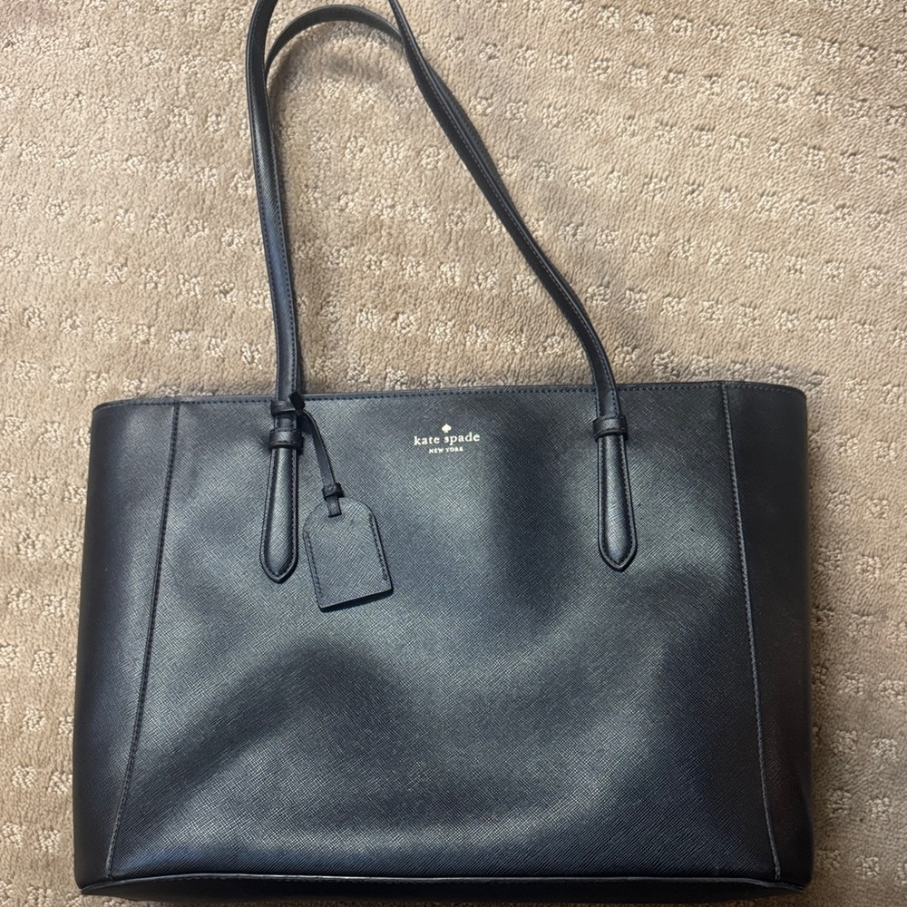 Kate Spade Large Black zip top leather Tote GUC